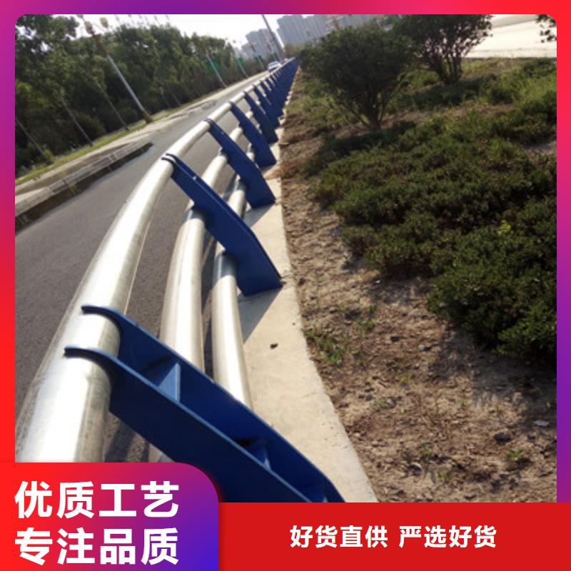 景观木纹护栏公路护栏厂家直销售后完善诚信为本