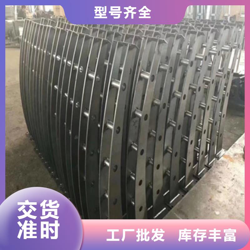 景观木纹护栏-道路防撞护栏用心经营高标准高品质