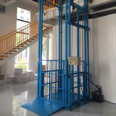 仓库电梯诚信经营厂家
