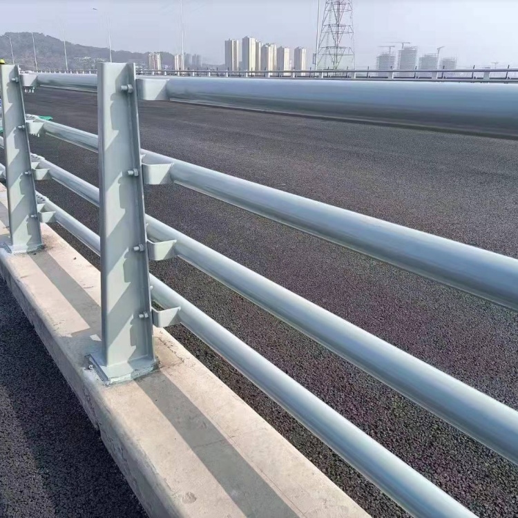 防撞护栏防撞钢护栏让利客户