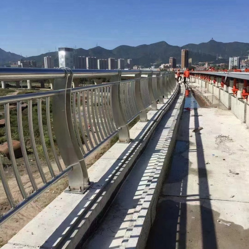 铝合金护栏源头厂家
