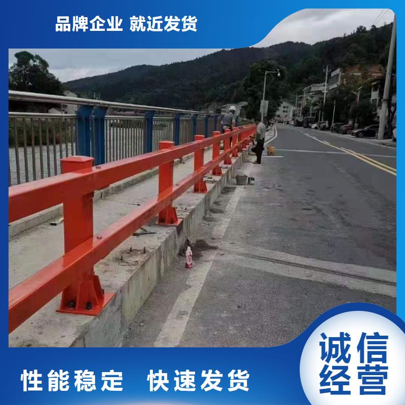 铸造石仿石护栏立柱防撞立柱品质可靠源厂直销
