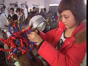 美容美发虎振叉车操作学校全程实操