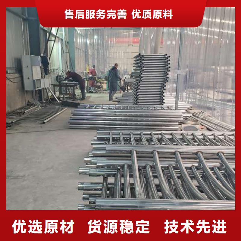 护栏镀锌波形护栏专注细节更放心本地制造商