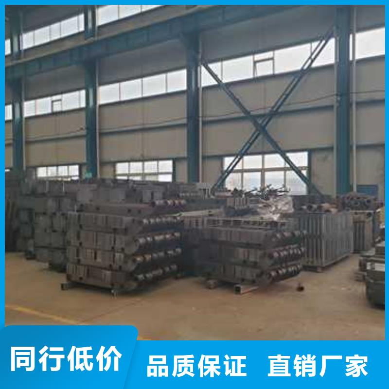 灯光护栏q235b波形护栏板大厂家实力看得见细节决定成败