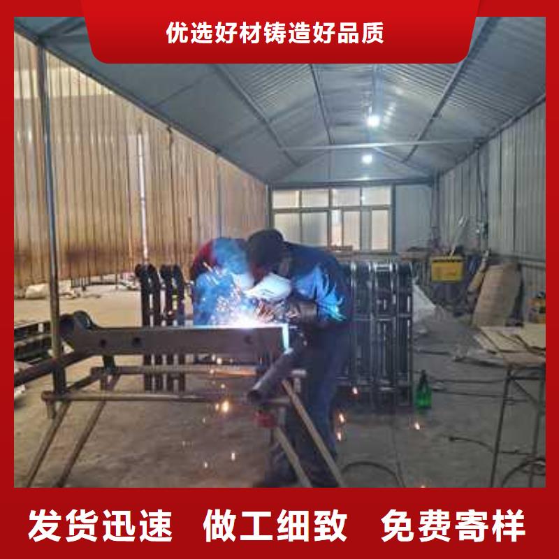桥上防撞钢护栏-可送货上门主推产品