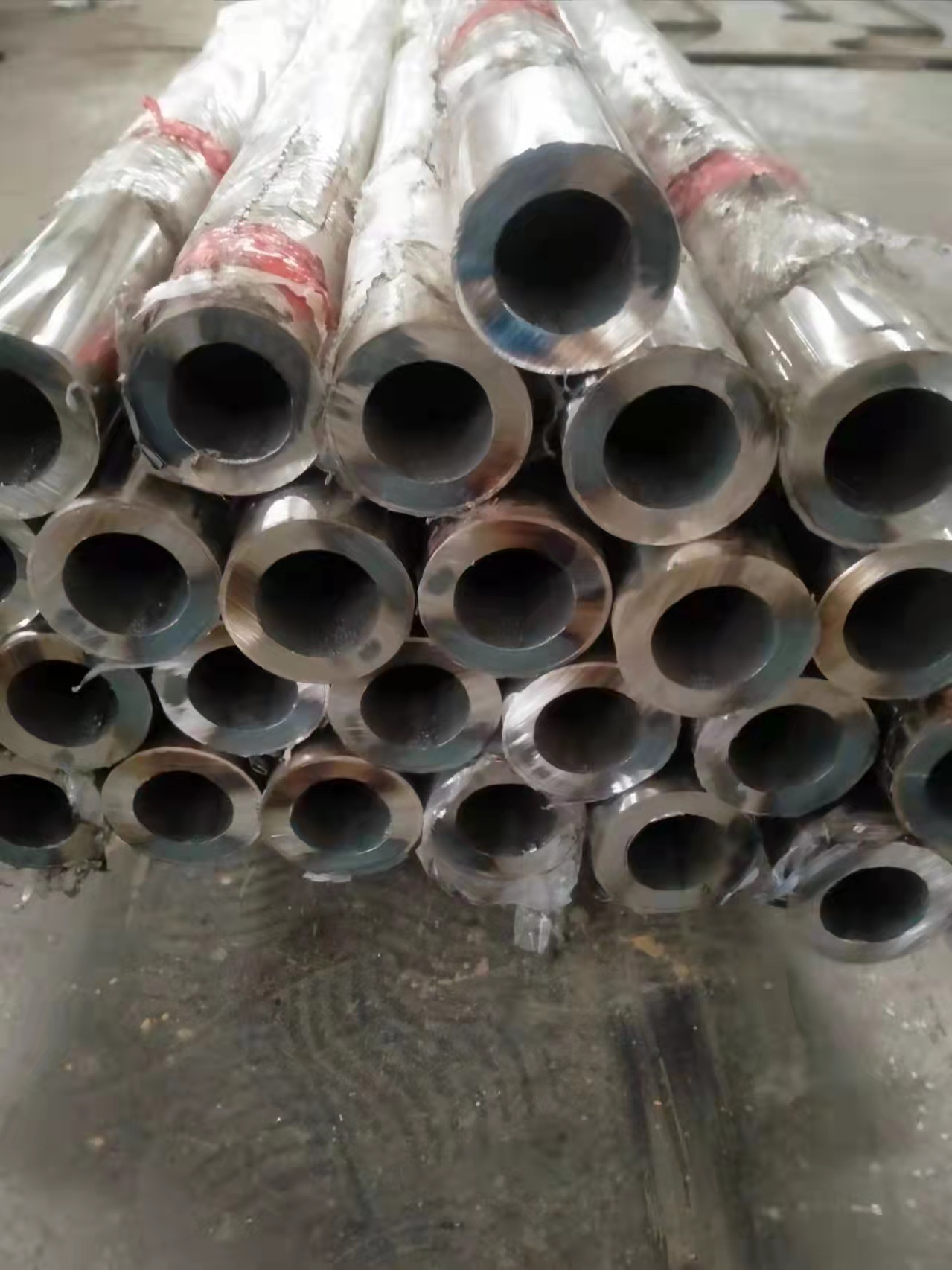 不锈钢复合管防撞立柱一手货源