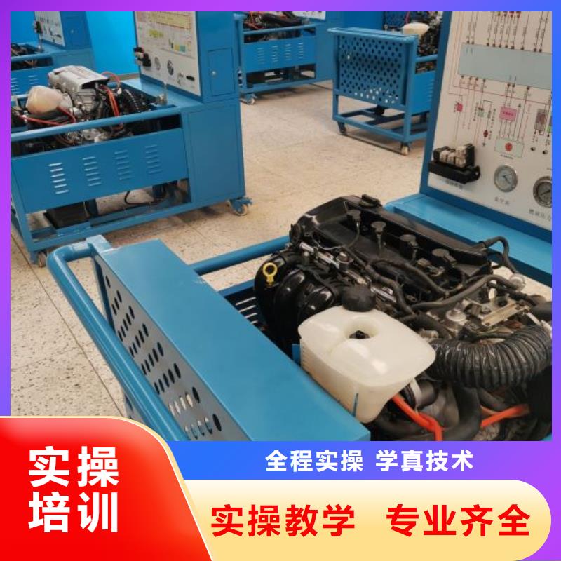 【汽修培训学校】,虎振挖掘机学校老师专业当地服务商