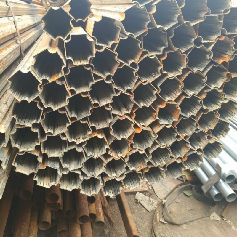 60*105镀锌T型管吨价低于市场价