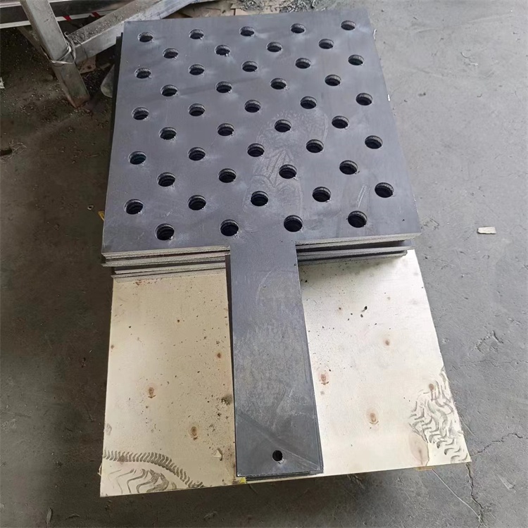 切割铅件施工安装