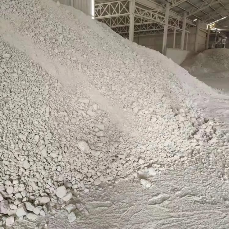 石灰厂原料层层筛选