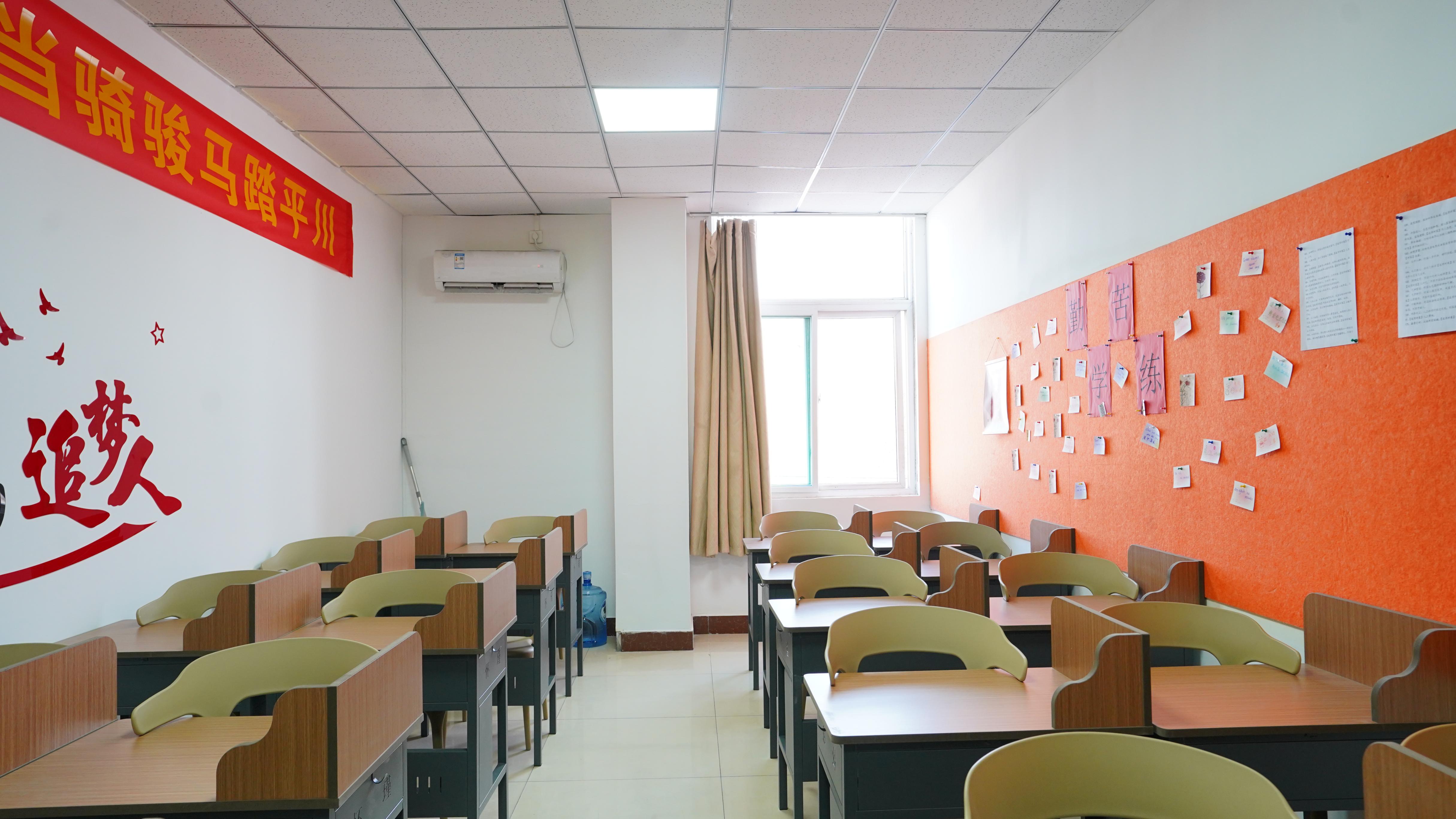 高中暑假班高三复读技能+学历正规学校