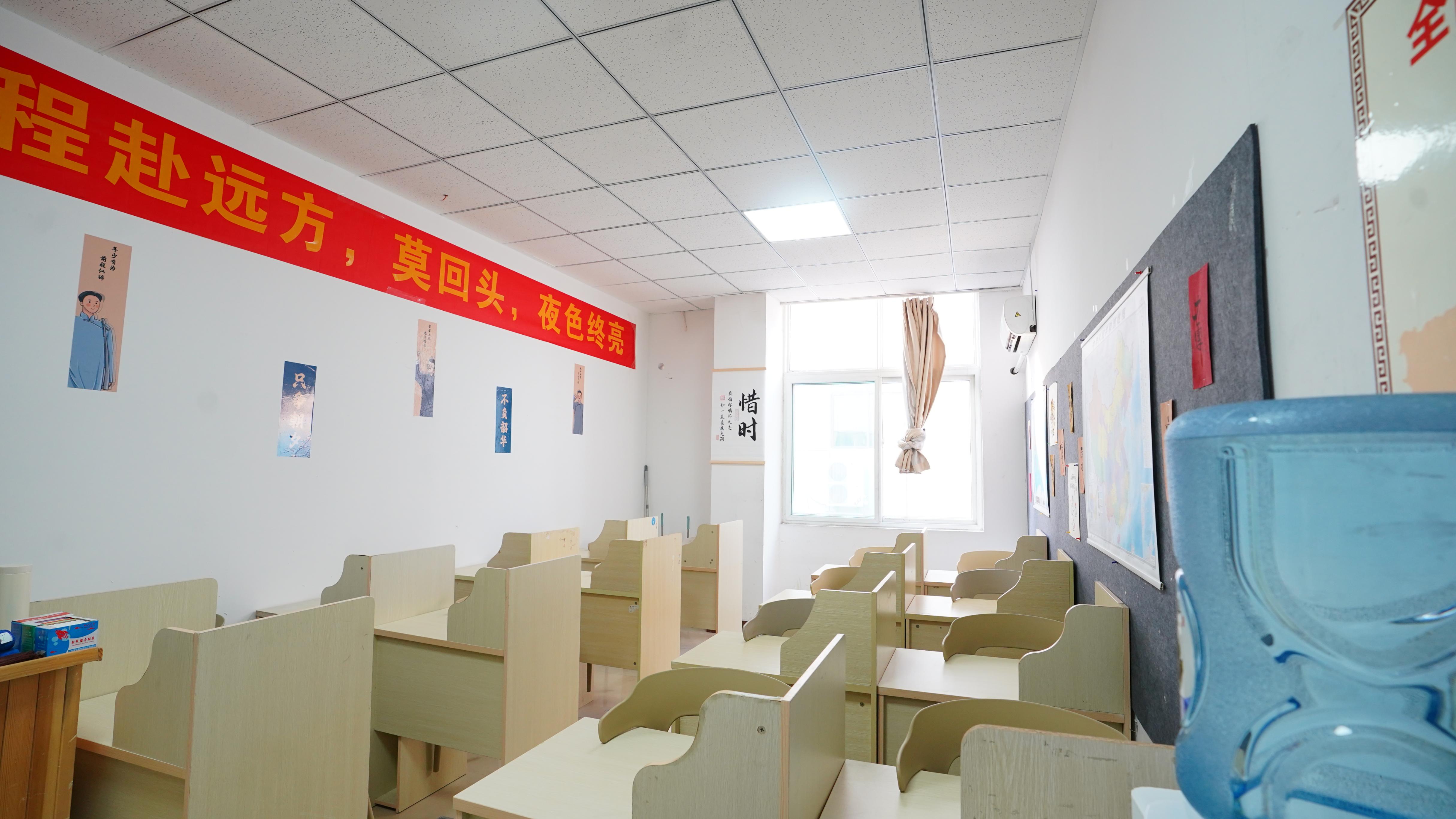 高中暑假班艺考文化课冲刺班正规学校指导就业