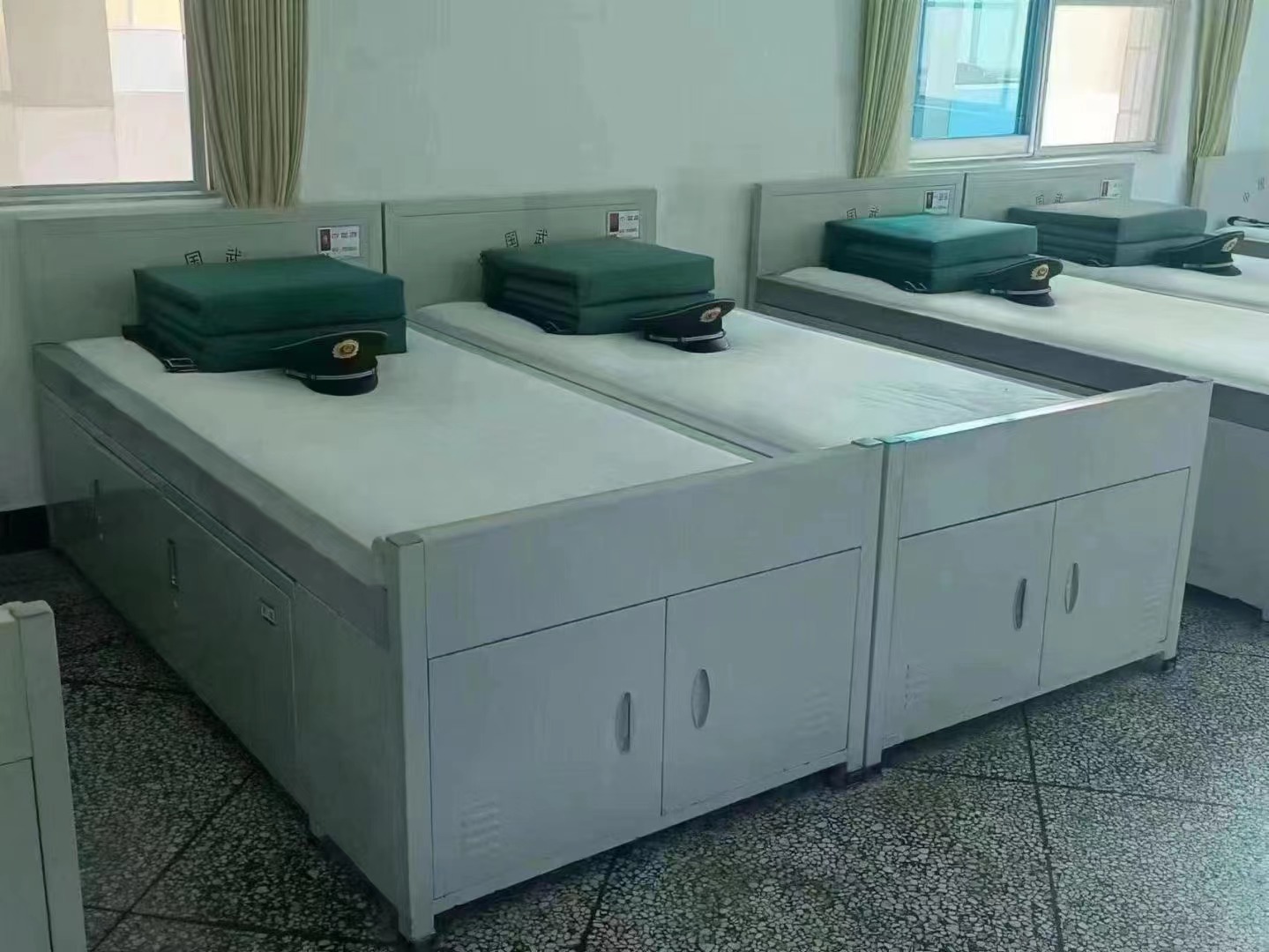 公寓床厂家直销