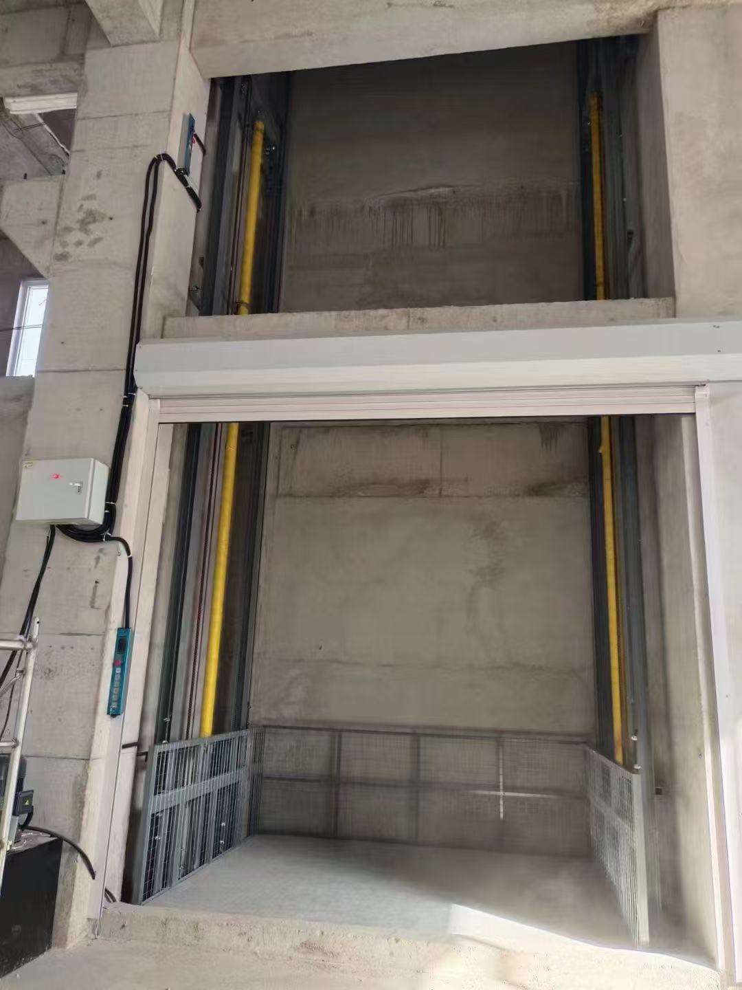 剪叉式升降机厂家本地生产厂家